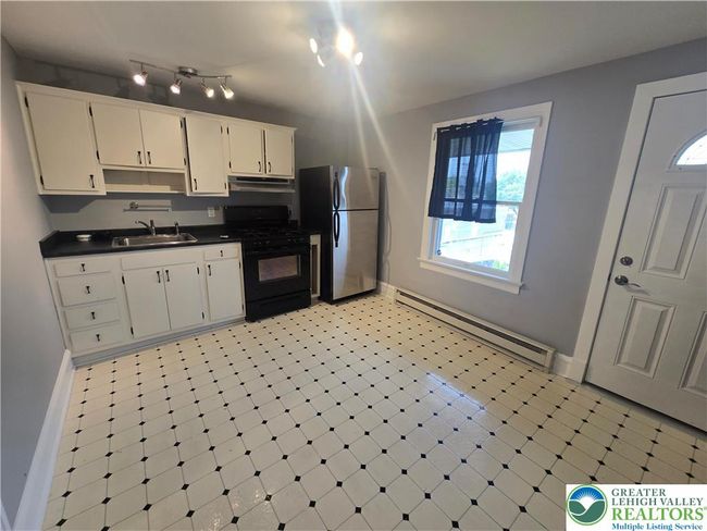 2 - 610 W Broad St, Condo with 1 bedrooms, 1 bathrooms and null parking in BETHLEHEM PA | Image 6