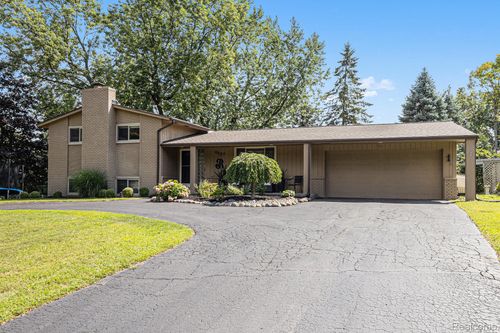 6507 Amy Dr, Clarkston, MI, 48348-4503 | Card Image