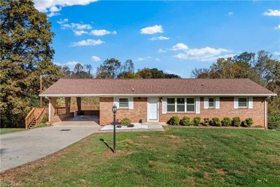 202 Lakewood Drive, House other with 3 bedrooms, 1 bathrooms and null parking in Mocksville NC | Image 2