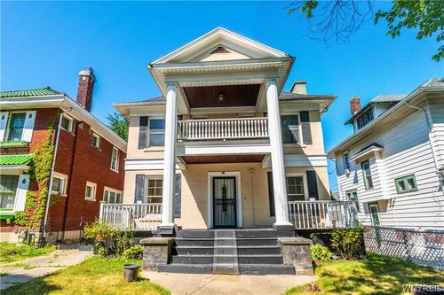 40 Niagara Falls Blvd, Buffalo, NY, 14214-1215 | Card Image