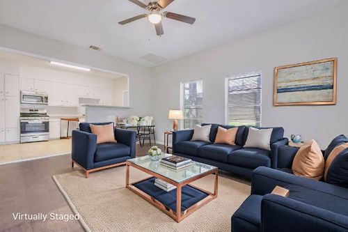 107 Windsor Ct, Weatherford, TX, 76086-4543 | Card Image