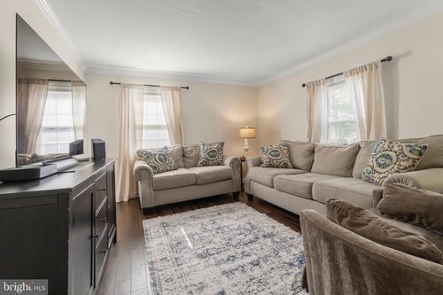 15 N Locust Ave, MARLTON, NJ, 08053-2101 | Card Image