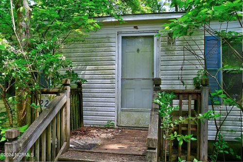 224 Newbern Dr, Knotts Island, NC, 27950-9736 | Card Image