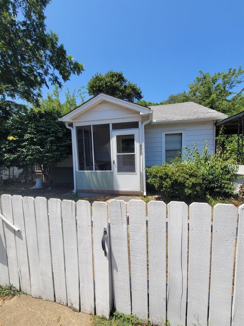 220 Richard St, Hot Springs, AR, 71913-4109 | Card Image