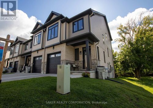 30-601 Lions Park Dr, Mount Brydges, ON, N0L1W0 | Card Image