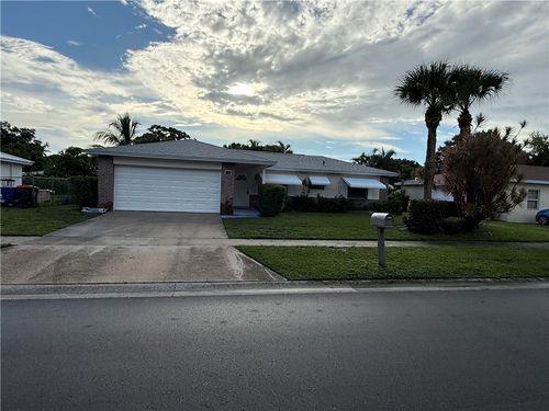 536 23rd Ave, VERO BEACH, FL, 32962-1340 | Card Image