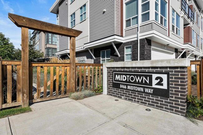 8 - 8466 Midtown Way, Townhouse with 3 bedrooms, 2 bathrooms and 2 parking in Chilliwack BC | Image 1