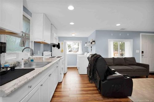 113 Chisholm St, Aberdeen, NC, 28315-3803 | Card Image