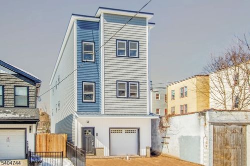 39 Ellis Ave, Irvington, NJ, 07111-4210 | Card Image