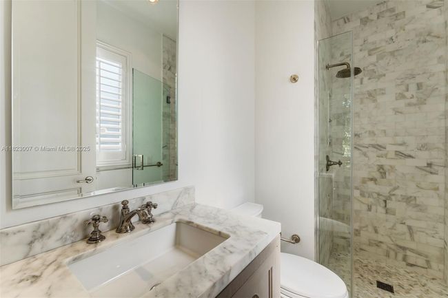 220 Cypress Dr, House other with 5 bedrooms, 6 bathrooms and null parking in Key Biscayne FL | Image 37