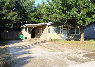 1440 N Ivy Street, House other with 3 bedrooms, 1 bathrooms and null parking in Stephenville TX | Image 2