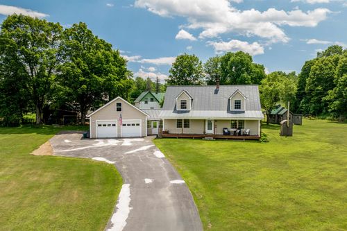 636 Us Route 5, North Hartland, VT, 05052-9709 | Card Image