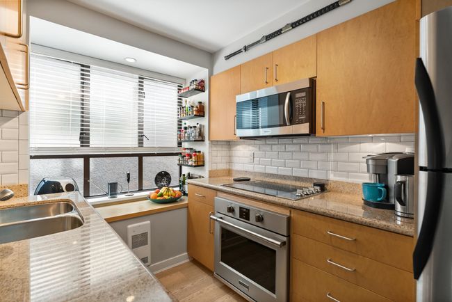2432 W 4 Th Avenue, Condo with 2 bedrooms, 2 bathrooms and 1 parking in Vancouver BC | Image 19