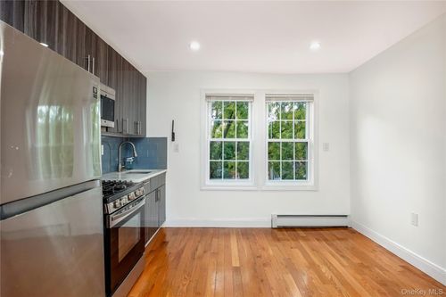 8933 Moline St, Queens Village, NY, 11428-1441 | Card Image