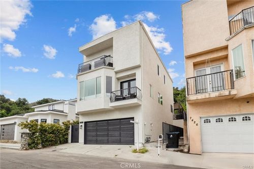 7422 Valaho Ln, Tujunga, CA, 91042-2658 | Card Image