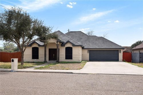 1516 E 22nd St, Mission, TX, 78572-3071 | Card Image