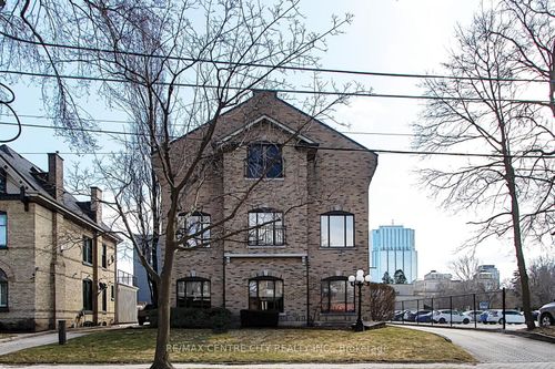 295 Wolfe St, London, ON, N6B2C4 | Card Image