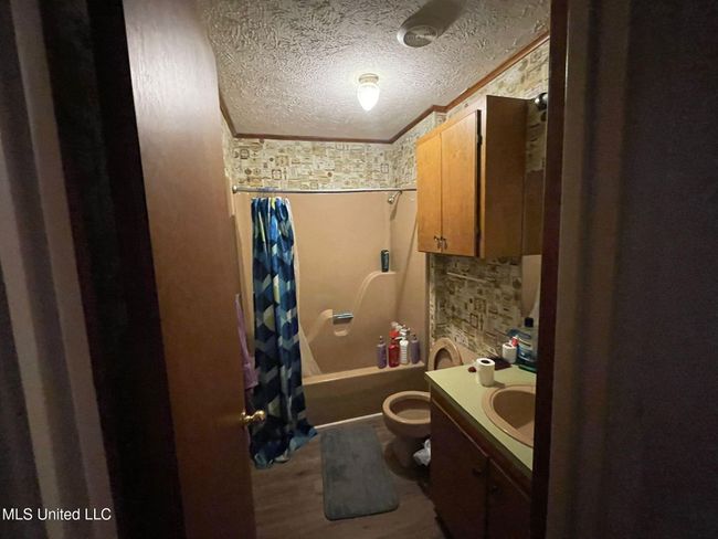 Bathroom | Image 34