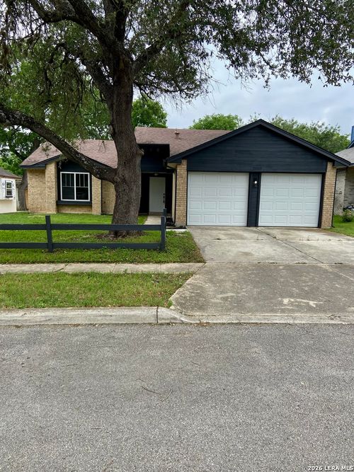 11009 Forest Crown, Live Oak, TX, 78233-4364 | Card Image