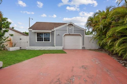 8881 Sw 21st St, Miramar, FL, 33025-2056 | Card Image