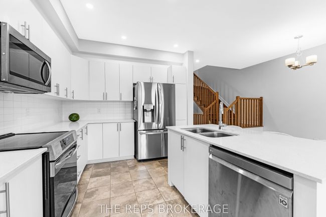 891 Solarium Ave, House attached with 3 bedrooms, 3 bathrooms and 2 parking in Manotick ON | Image 10