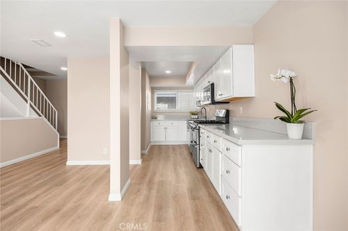 1115 Rosecrans Ave, Fullerton, CA, 92833-1900 | Card Image