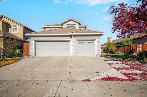 1445 Yorkshire Loop, Tracy, CA, 95376-8335 | Card Image