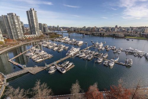 1601-1228 Marinaside Cres, Vancouver, BC, V6Z2W4 | Card Image