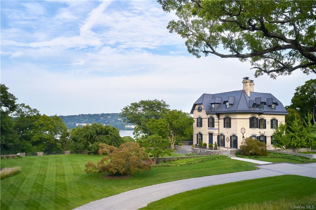 Ludlow Ln, Palisades, NY 10964
