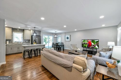 444 Smyrna Powder Springs Rd Sw, marietta, GA, 30060-5306 | Card Image