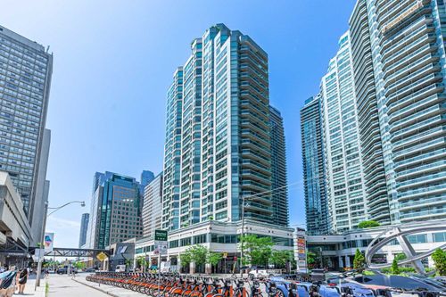 811-10 Queens Quay W, Toronto, ON, M5J2R9 | Card Image