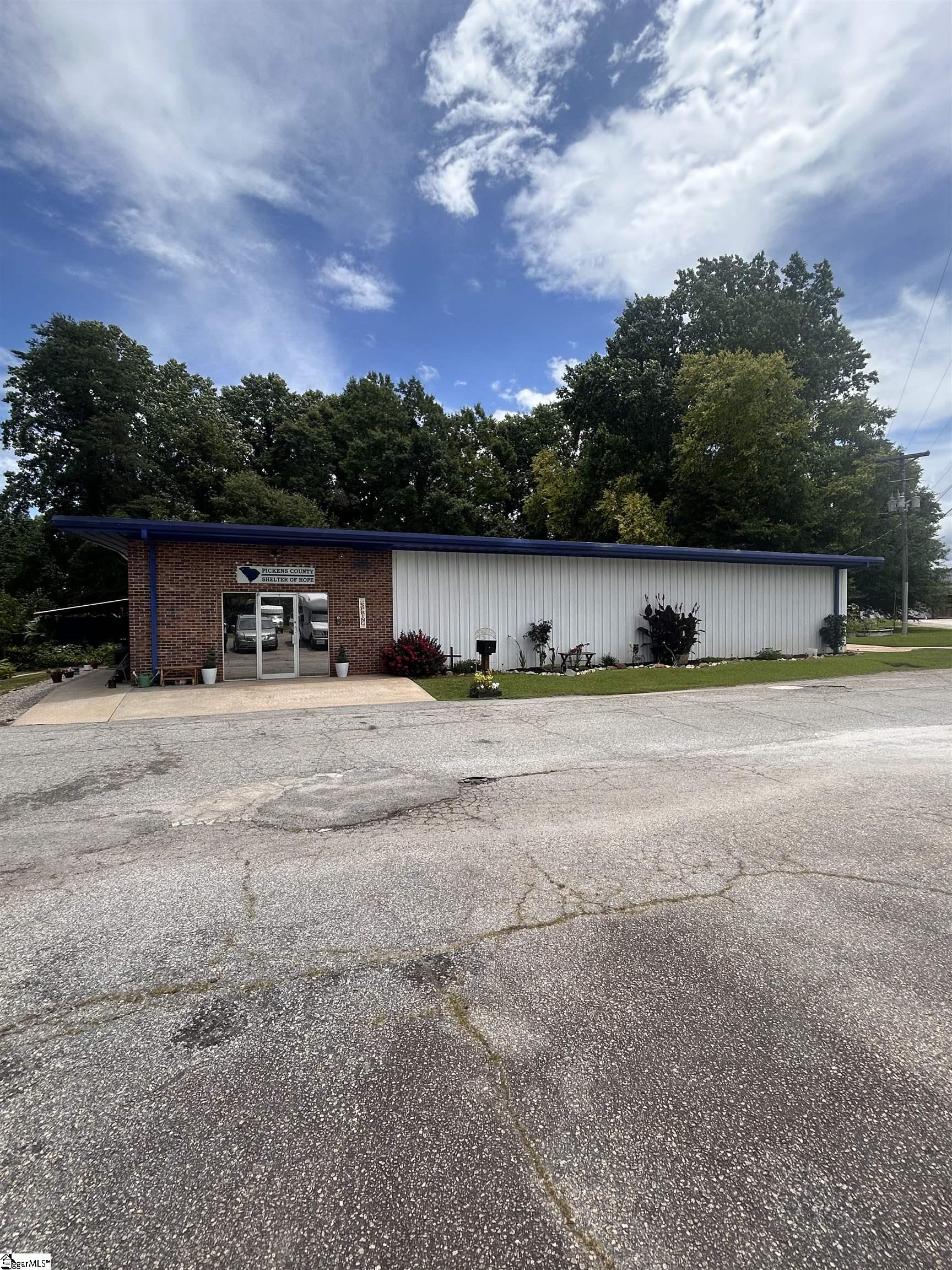 Commercial Sale in Pickens