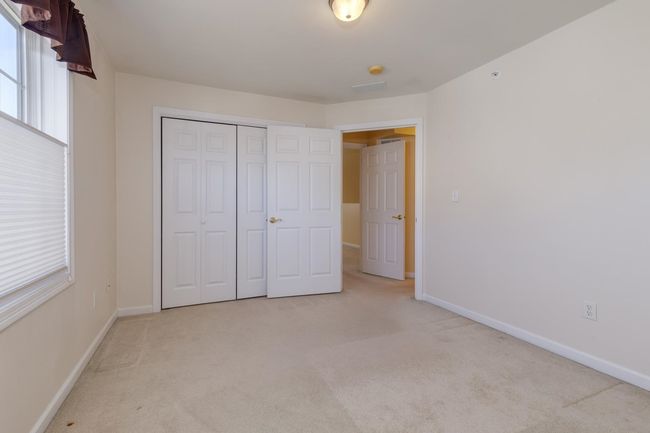16 - 16 S Parrish Dr, Condo with 2 bedrooms, 3 bathrooms and null parking in Londonderry NH | Image 35