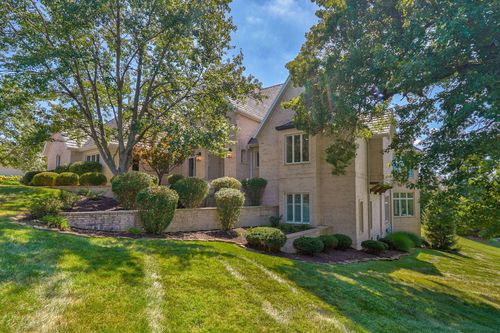 5261 S Applecross Way, Springfield, MO, 65809-4682 | Card Image