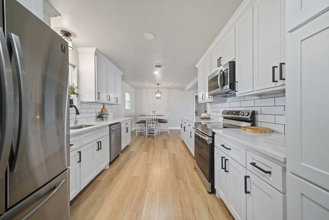 204 Heaton Rd, House other with 3 bedrooms, 3 bathrooms and 3 parking in Big Spring TX | Image 10