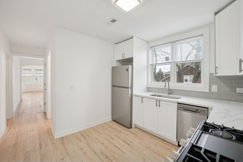 4954 W Byron St, CHICAGO, IL, 60641-4091 | Card Image