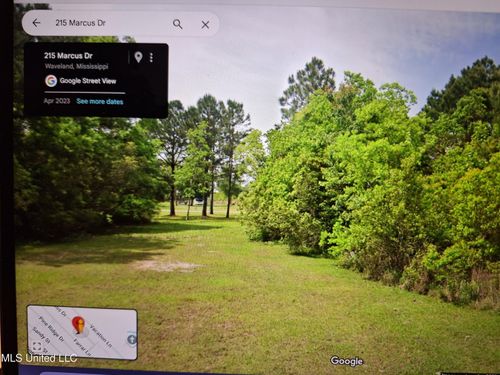 215 Marcus Dr, Waveland, MS, 39576-4019 | Card Image