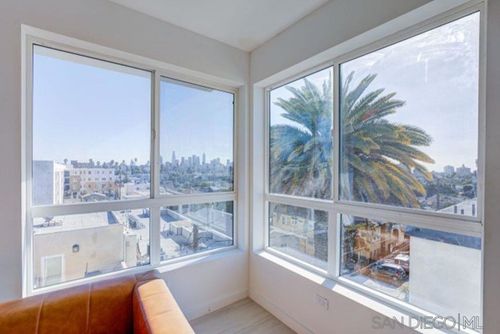 apt-403-252 N Hoover St, Los Angeles, CA, 90004-3975 | Card Image