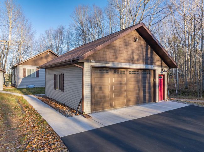 8676 E Bakely Cir, House other with 3 bedrooms, 2 bathrooms and null parking in Minocqua WI | Image 16