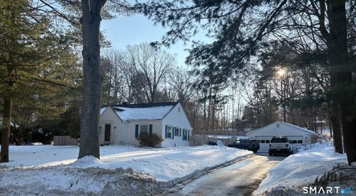 39 S Windham Rd, Willimantic, CT, 06226-3832 | Card Image