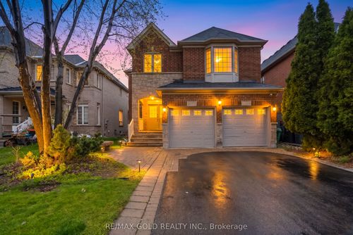 3377 Destination Dr, Mississauga, ON, L5M7W6 | Card Image