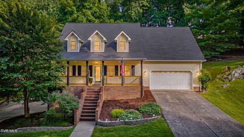 204 Boone Ridge Drive, Kingsport, TN, 37663 | Card Image