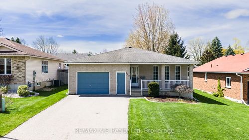 178 Toronto St E, Mitchell, ON, N0K1N0 | Card Image