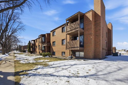 3114 3rd St N, Fargo, ND, 58102-1550 | Card Image