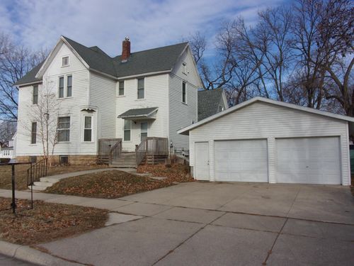 231 S Prairie Ave, Fairmont, MN, 56031-2852 | Card Image