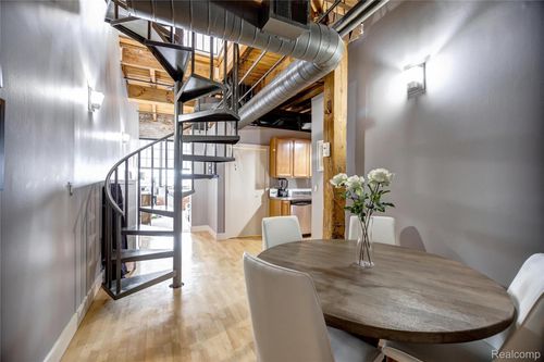 apt-417w-6533 E Jefferson Ave, Detroit, MI, 48207-3881 | Card Image