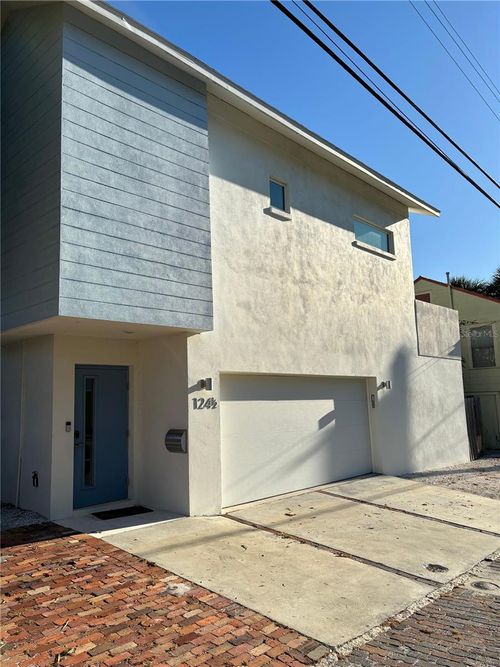 124 7th Ave N, St Petersburg, FL, 33701-2516 | Card Image