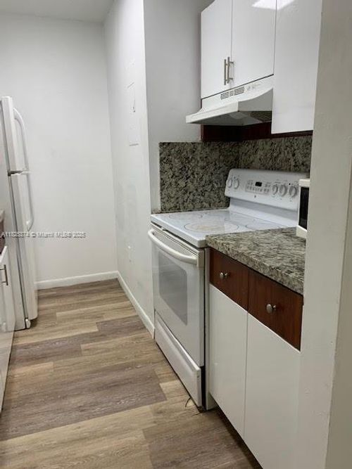 apt-203-7421 Sw 152nd Ave, Miami, FL, 33193-2350 | Card Image
