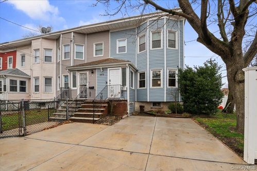 1419 Minton St, Far Rockaway, NY, 11691-3912 | Card Image