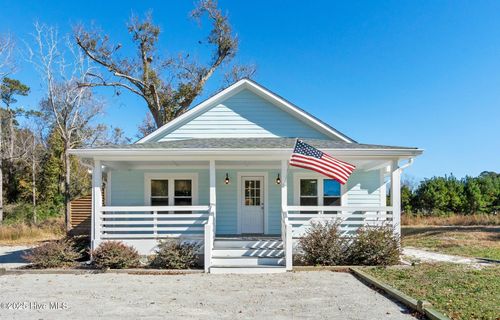 1070 Midway Rd Se, Bolivia, NC, 28422-7540 | Card Image